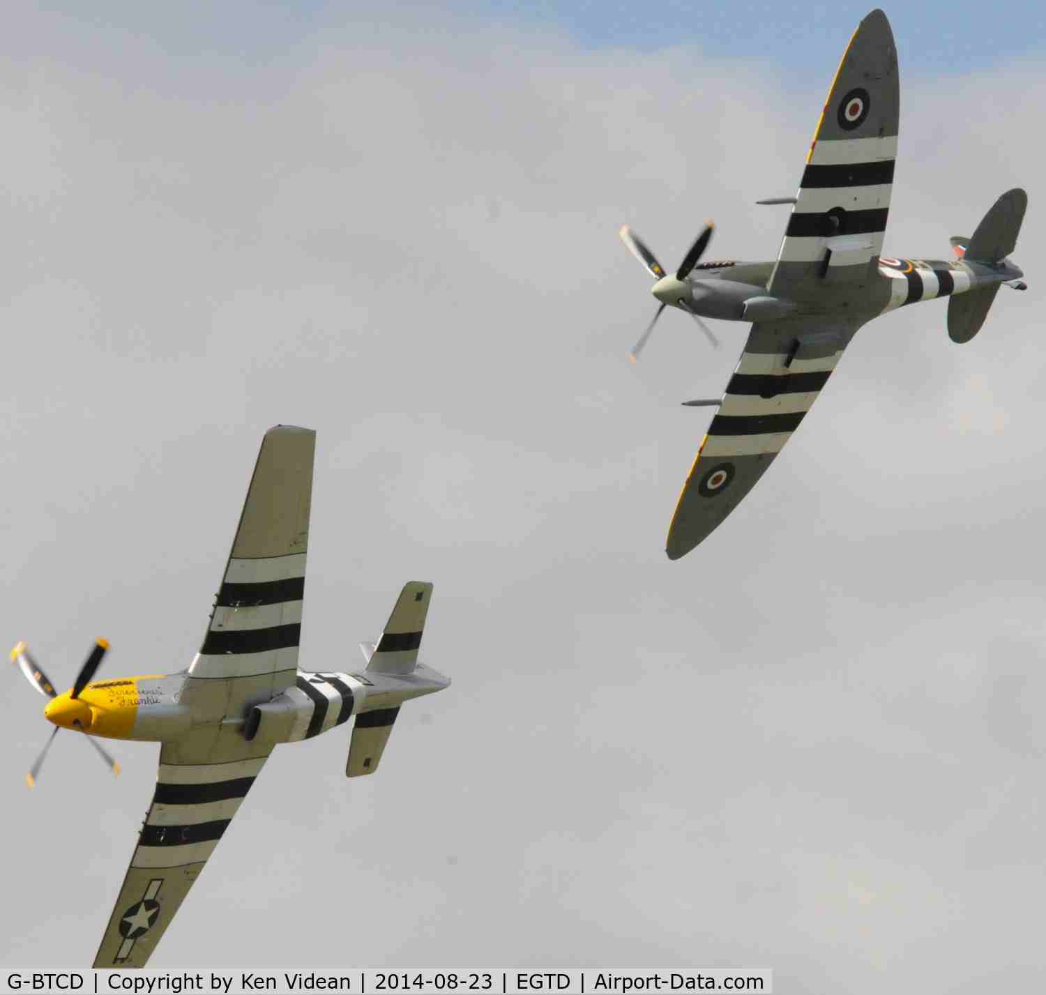 G-BTCD, 1944 North American P-51D Mustang C/N 122-39608, In formation with G-AIST