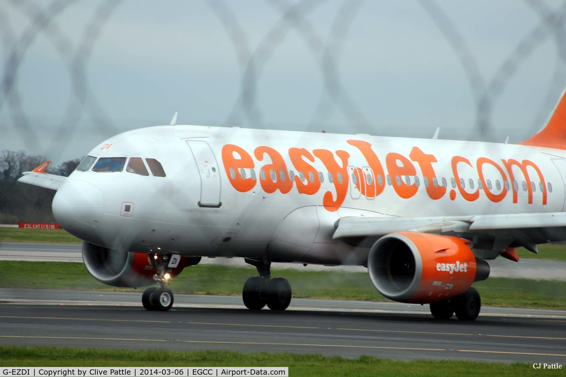 G-EZDI, 2008 Airbus A319-111 C/N 3537, Through the barricades at EGCC Manchester