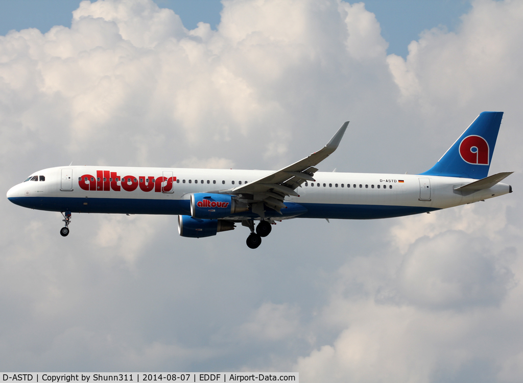 D-ASTD, 2013 Airbus A321-211 C/N 5843, Landing rwy 25L in 'Alltours' c/s