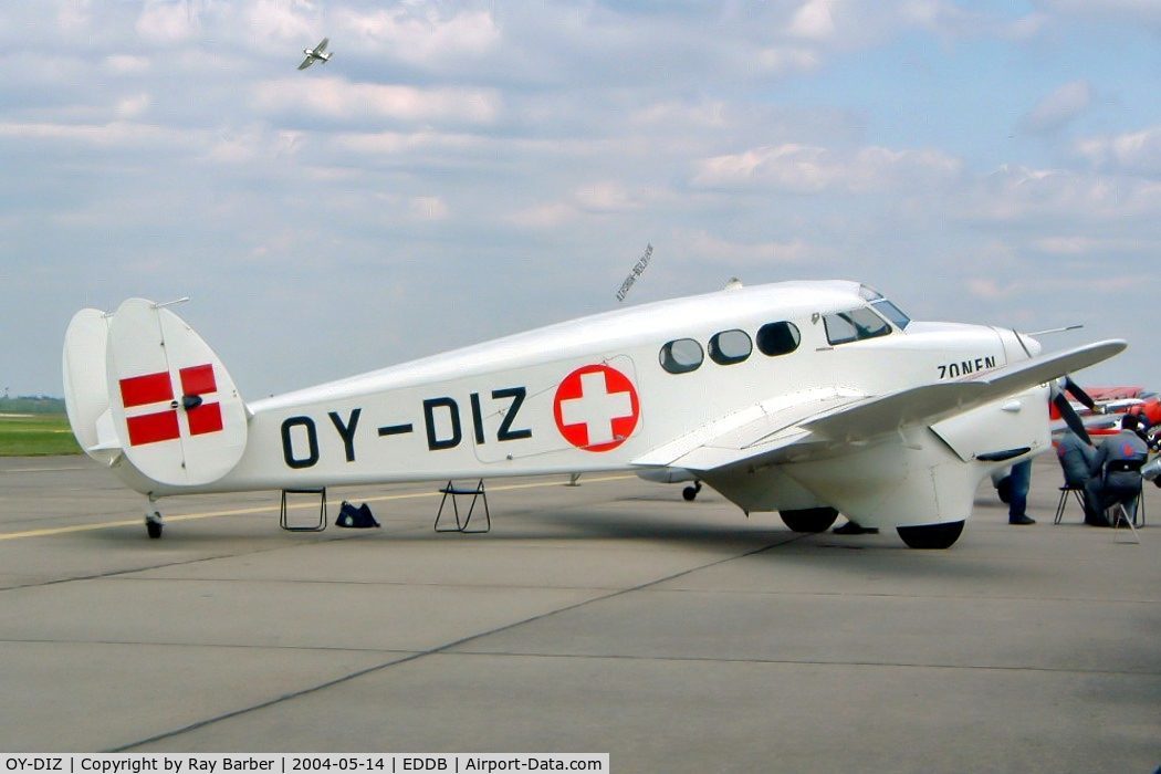 OY-DIZ, 1944 SAI KZ IV C/N 43, S.A.I. KZ. IV [43] (Danmarks Flymuseum) Berlin-Schonefeld~D 14/05/2004