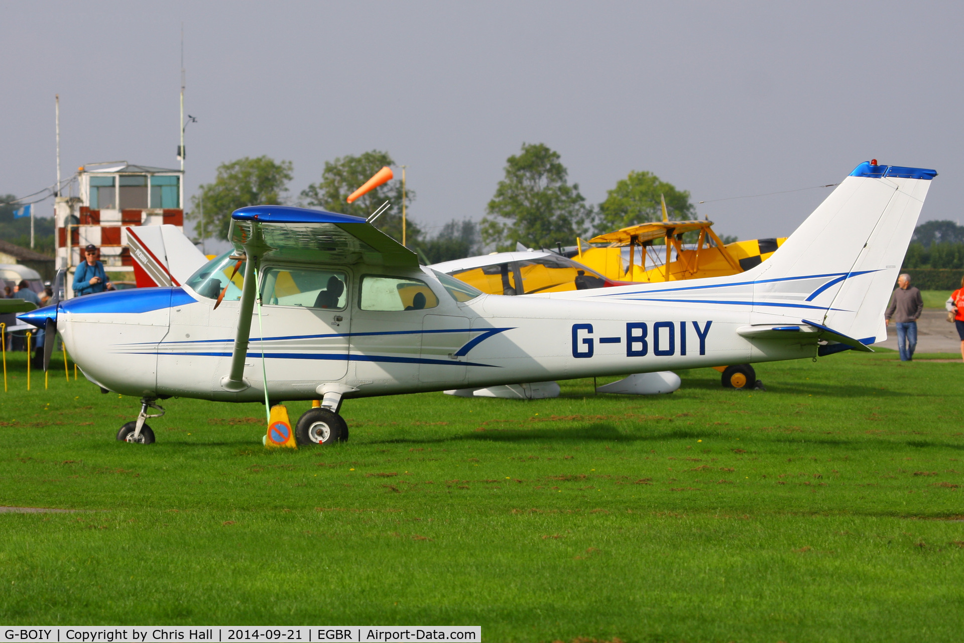 G-BOIY, 1976 Cessna 172N C/N 172-67738, at Breighton's Heli Fly-in, 2014