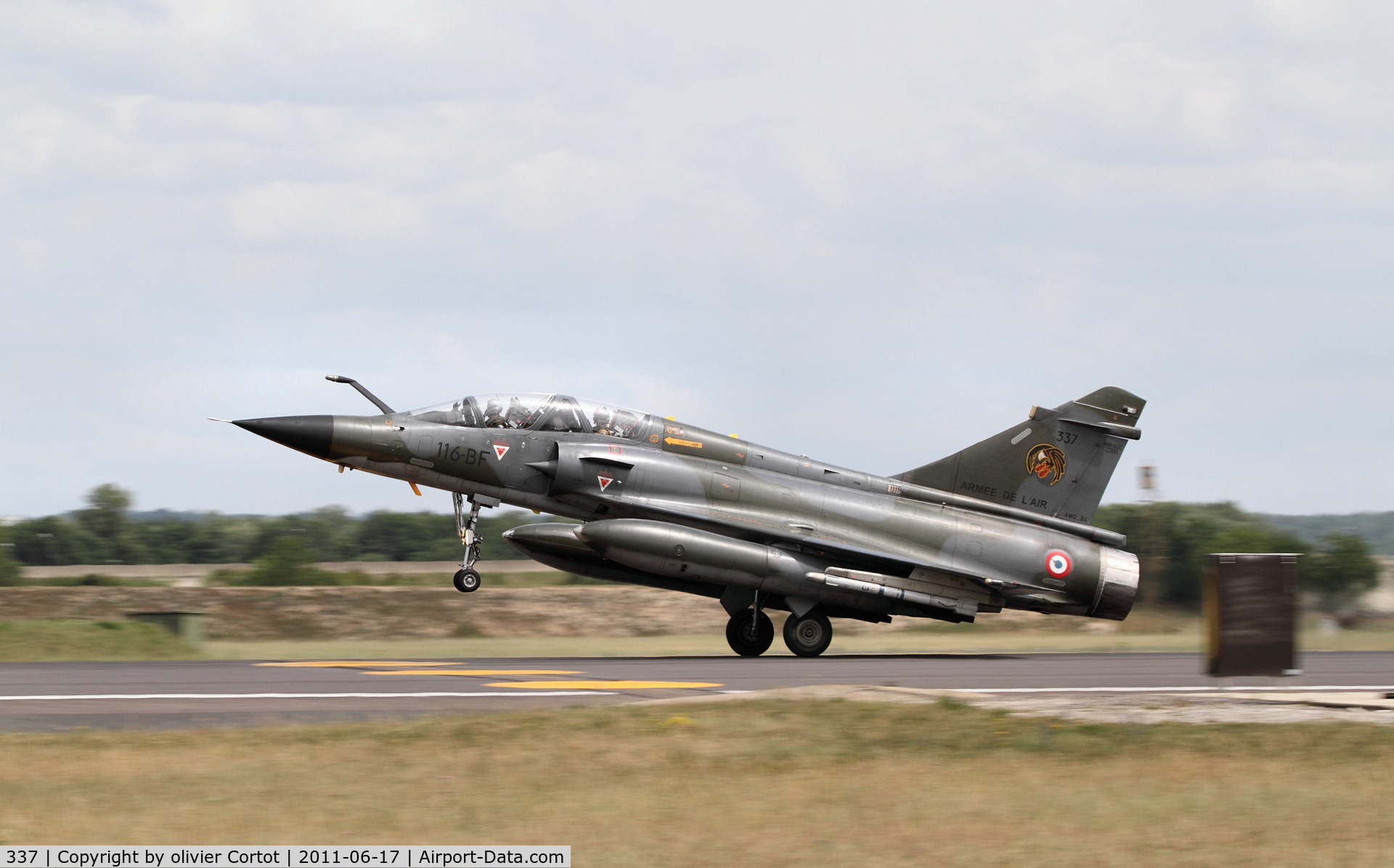 337, Dassault Mirage 2000N C/N 337, landing at Saint dizier