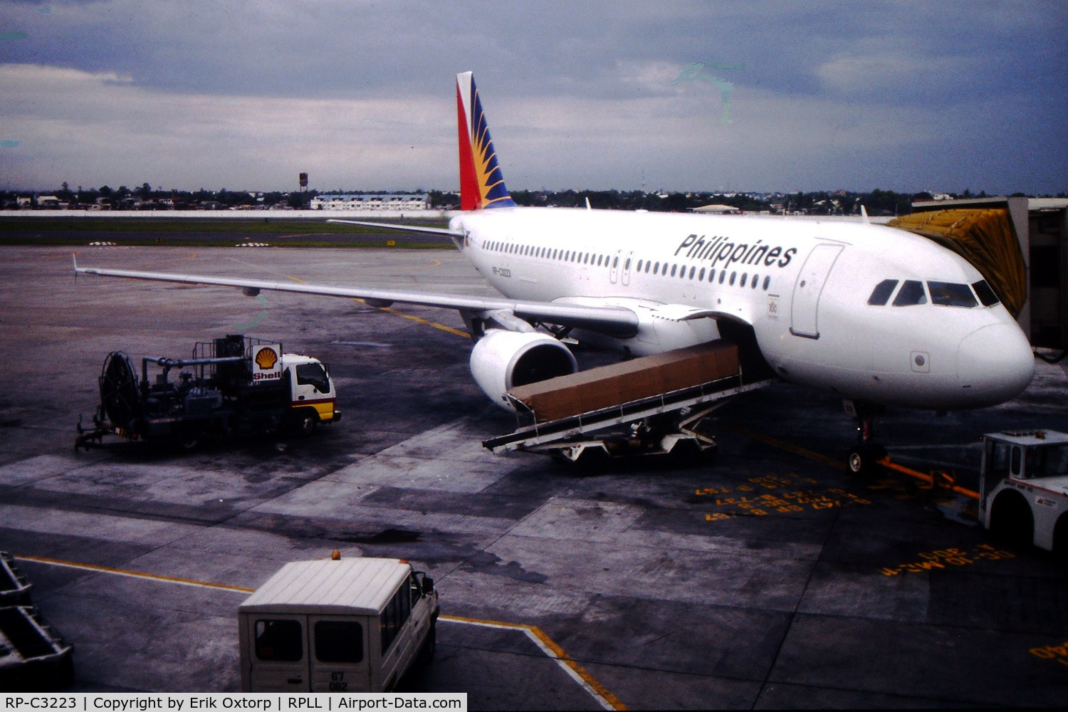 RP-C3223, 1997 Airbus A320-214 C/N 0745, RP-C3223 in MNL 1999-06