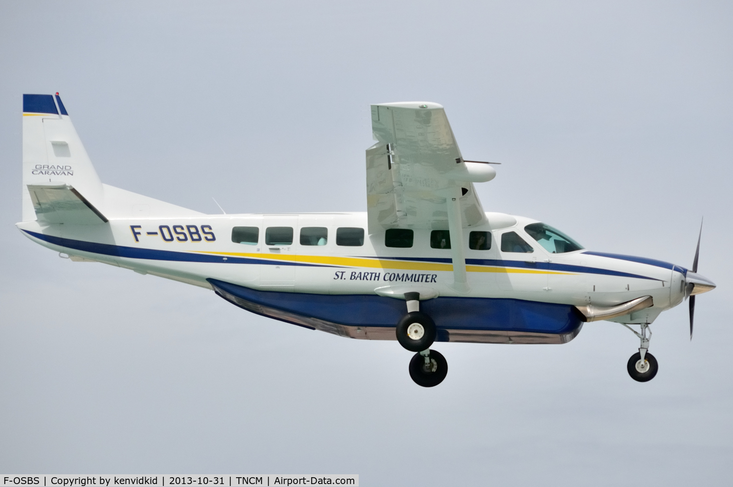 F-OSBS, 2012 Cessna 208B Grand Caravan C/N 208B2378, On short finals to St Maarten.