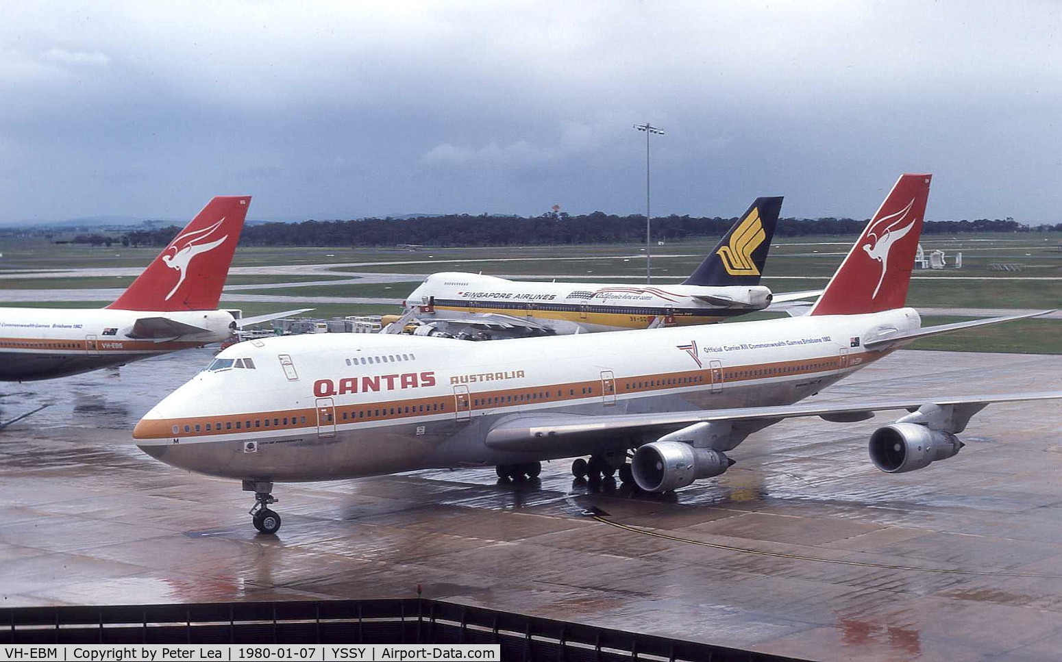 VH-EBM, 1977 Boeing 747-238B C/N 21352, Qantas Boeing 747-239B at Sydney Airport