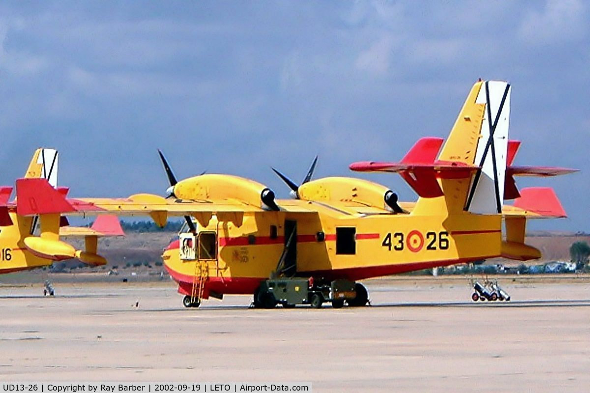 UD13-26, Canadair CL-215T (CL-215-6B11) C/N 1120, Canadair CL-215T [1120] (Spanish Air Force) Torrejon AB~EC 19/09/2002