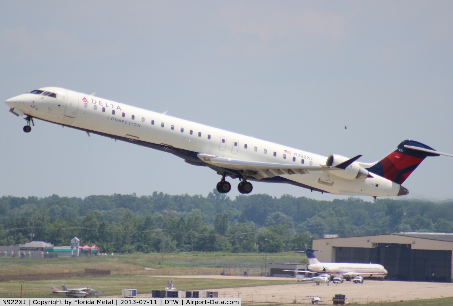 N922XJ, 2008 Bombardier CRJ-900LR (CL-600-2D24) C/N 15174, Delta Connection CRJ-900