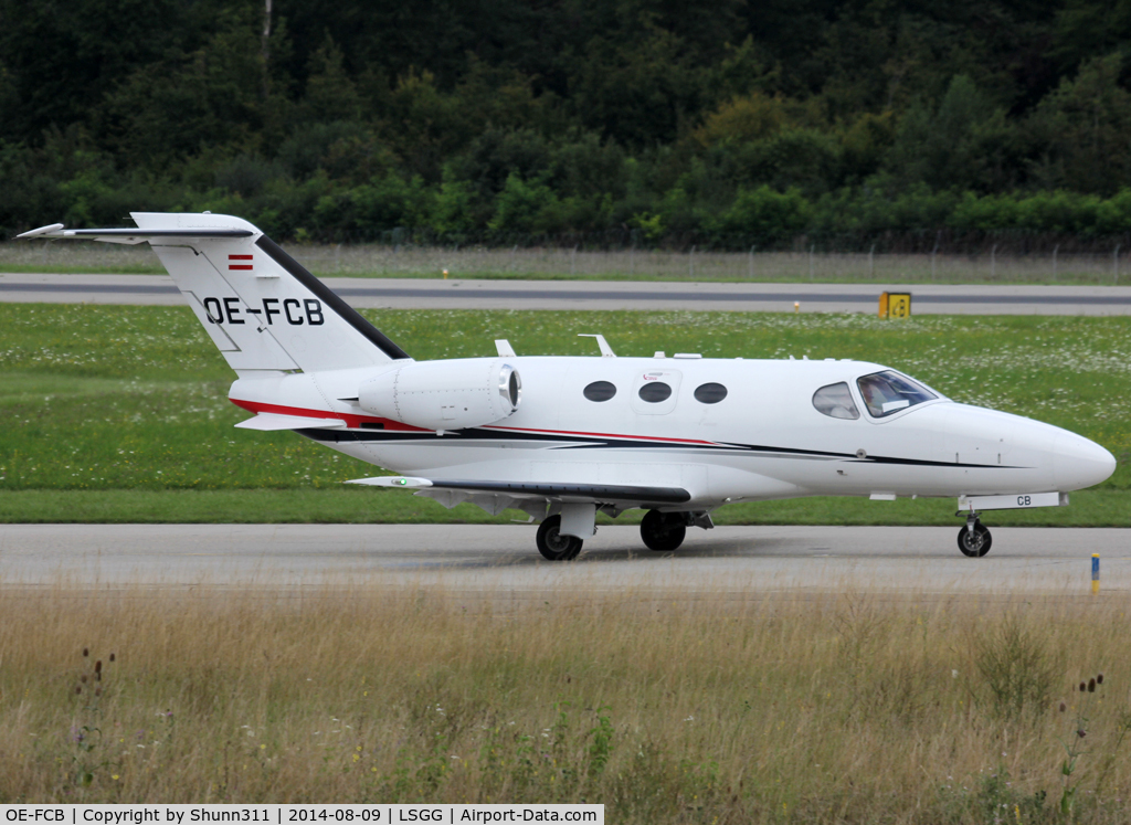 OE-FCB, 2008 Cessna 510 Citation Mustang Citation Mustang C/N 510-0044, Taxiing holding point rwy 23 for deparure...