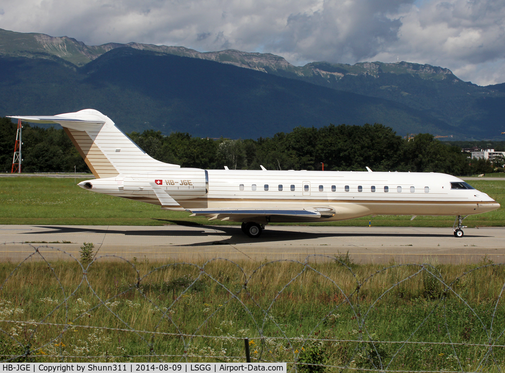 HB-JGE, 2008 Bombardier BD-700-1A10 Global Express C/N 9287, Taxiing holding point rwy 23 for departure...