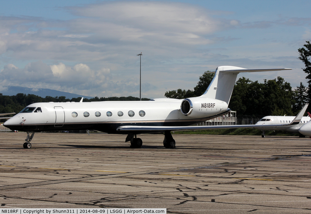 N818RF, 2003 Gulfstream Aerospace G-V C/N 5018, Parked...