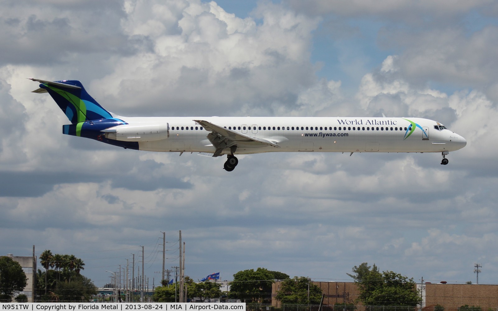 N951TW, 1996 McDonnell Douglas MD-83 (DC-9-83) C/N 53470, World Atlantic, since re-registered as N805WA