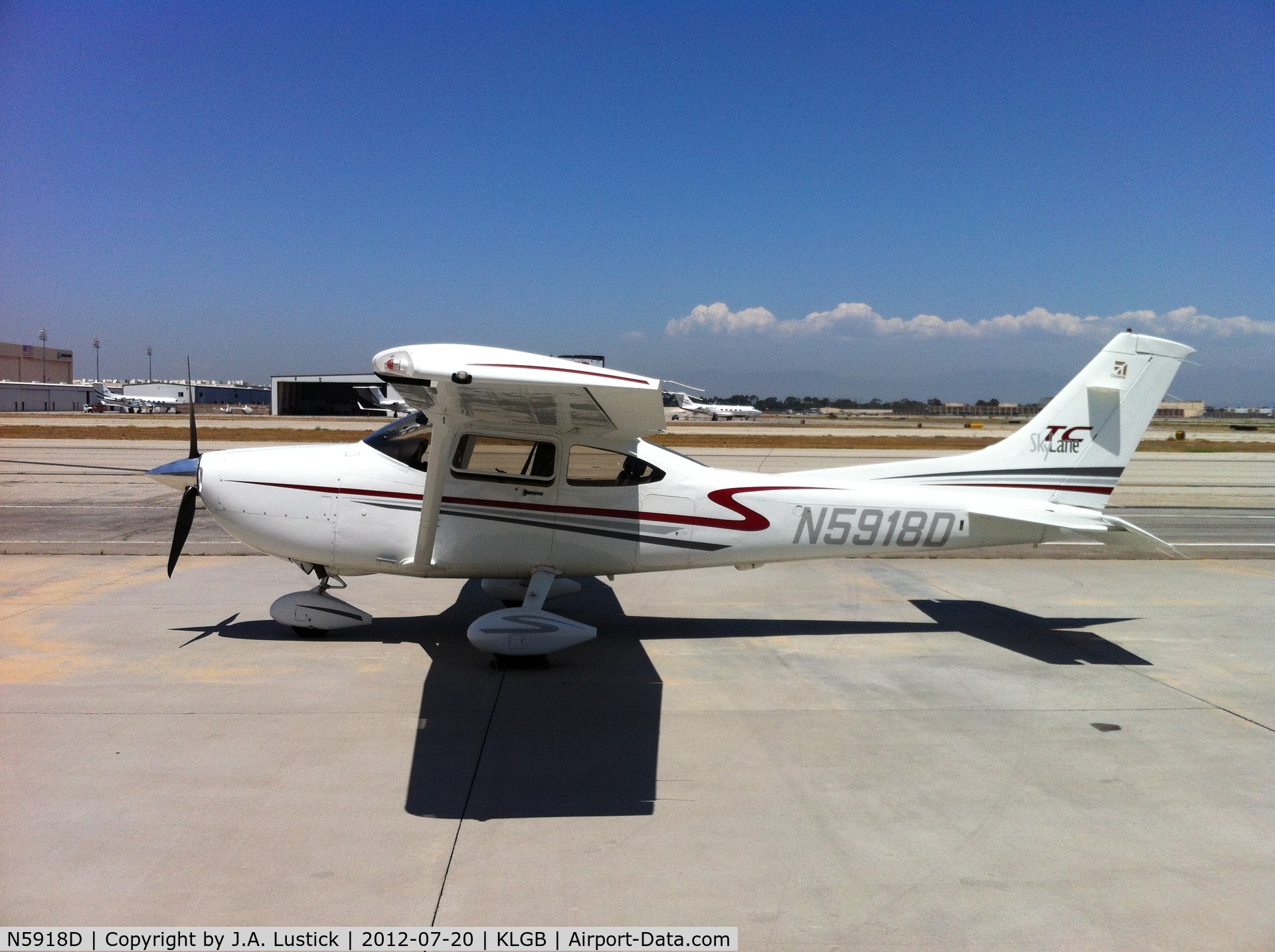 N5918D, 2001 Cessna 182 Skylane Skylane C/N T18208039, Long Beach, CA
