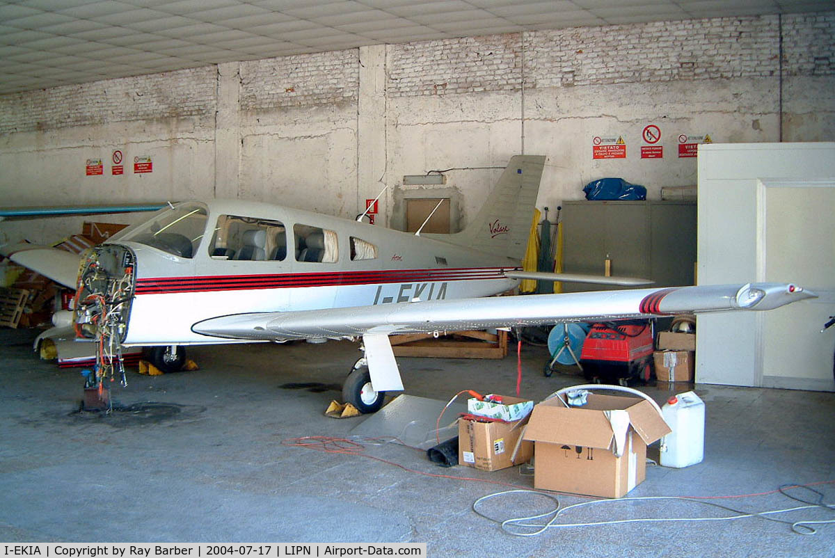 I-EKIA, Piper PA-28R-201T Cherokee Arrow III C/N 2803002, Piper PA-28R-201T Turbo Arrow III [2803002] Verona-Boscomantico~I 17/07/2004