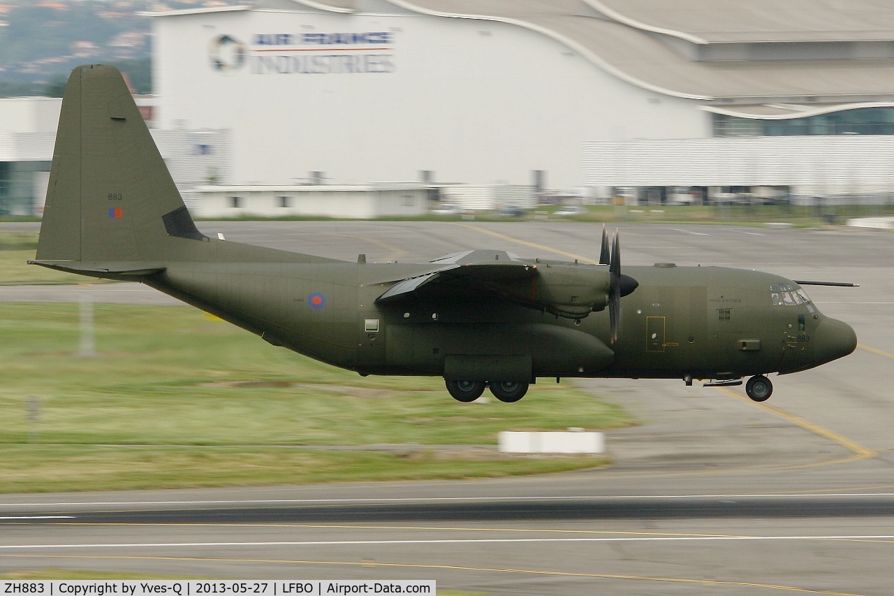 ZH883, 1999 Lockheed Martin C-130J Hercules C.5 C/N 382-5481, Royal Air Force Lockheed Martin C-130J Hercules C.5, On final rwy 14R, Toulouse Blagnac Airport (LFBO-TLS)