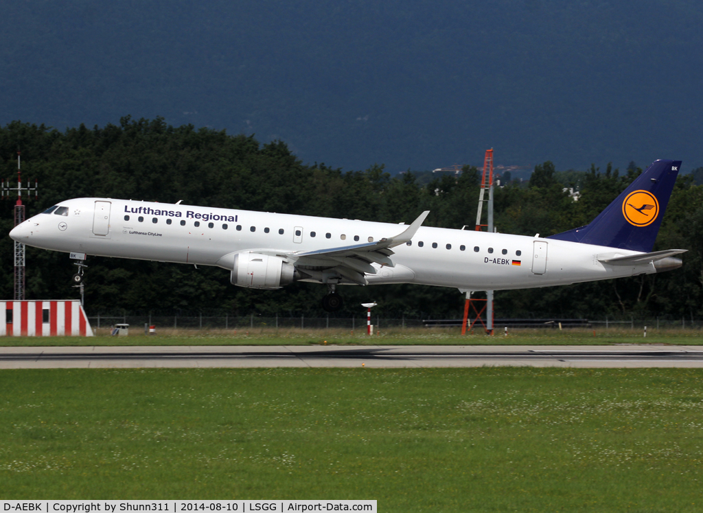 D-AEBK, 2011 Embraer 195LR (ERJ-190-200LR) C/N 19000500, Landing rwy 23