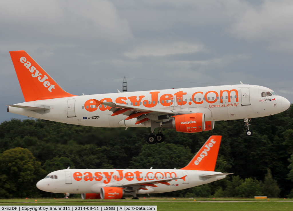 G-EZDF, 2008 Airbus A319-111 C/N 3432, Landing rwy 23... 'Only Lyon' small titles