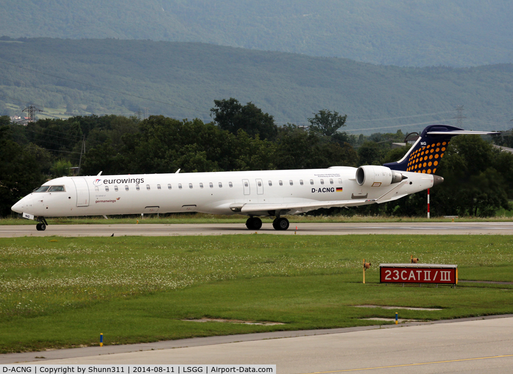 D-ACNG, 2009 Bombardier CRJ-900LR (CL-600-2D24) C/N 15245, Ready for take off rwy 23