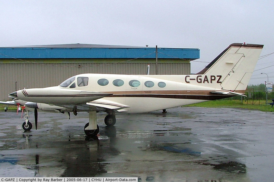 C-GAPZ, 1973 Cessna 414 Chancellor C/N 414-0467, Cessna 414 Chancellor II [414-0467] St. Hubert~C 17/06/2005
