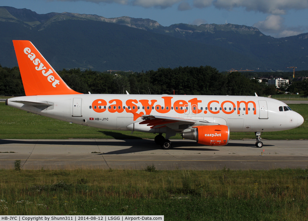 HB-JYC, 2011 Airbus A319-111 C/N 4785, Taxiing holding point rwy 23 for departure...