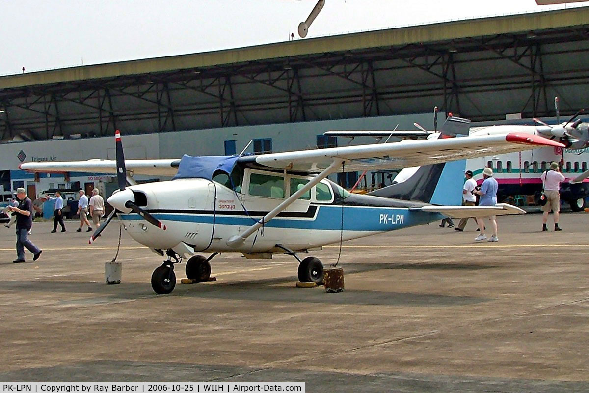 PK-LPN, Cessna U206F Stationair C/N U20602789, Cessna U.206F Stationair [U206-02789] (Daraya Air Taxi) Jakarta-Halim Perdanakusuma Int~PK 25/10/2006