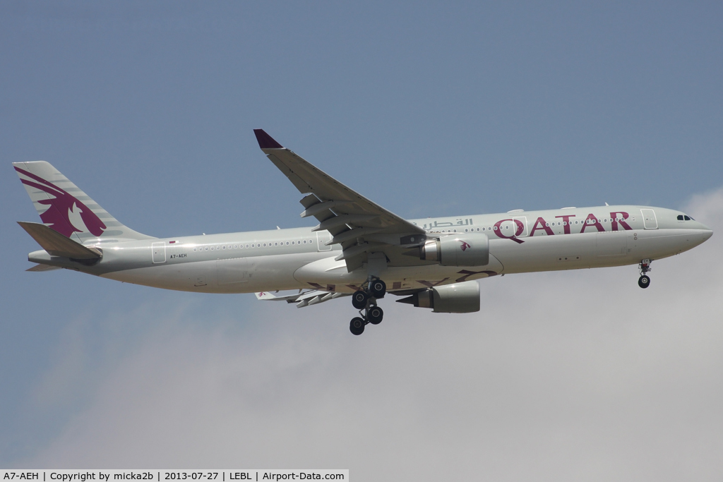 A7-AEH, 2006 Airbus A330-302 C/N 789, Landing