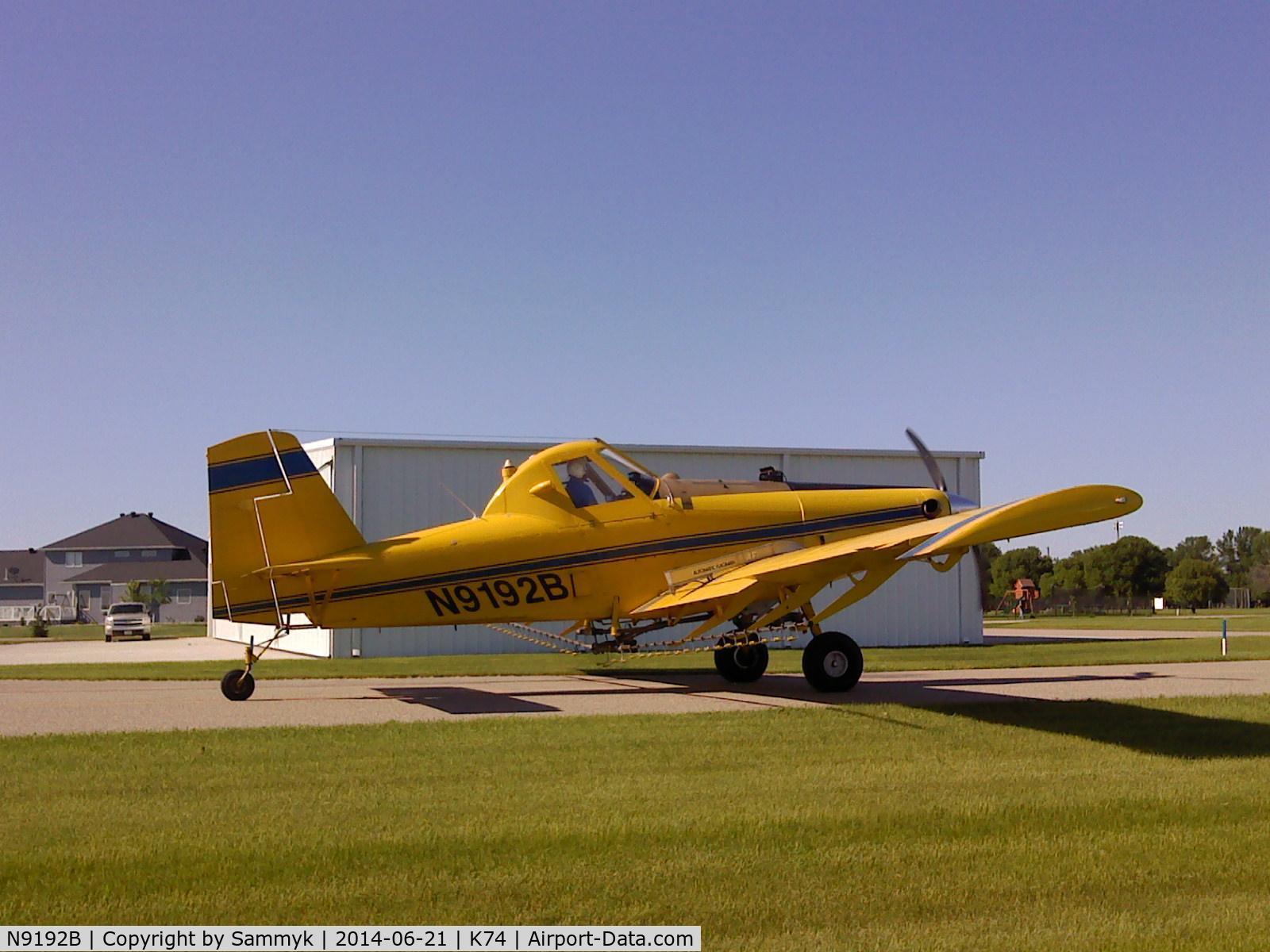 N9192B, 1993 Air Tractor Inc AT-401 C/N 401-0929, This photo was taken at the 2014 Kindred Fly-in.