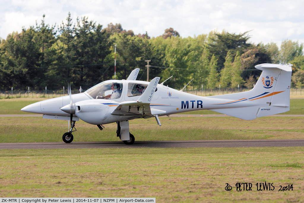 ZK-MTR, Diamond DA-42 Twin Star Twin Star C/N 42.AC142, Massey University School of Aviation, Palmerston North