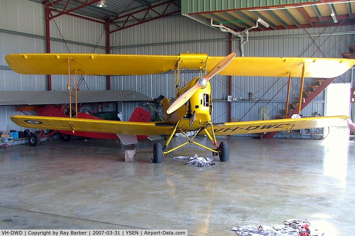 VH-DWD, 1940 De Havilland Australia DH-82A Tiger Moth C/N DHA202, De Havilland DH.82A Tiger Moth [DHA202] Serpentine~VH 30/03/2007