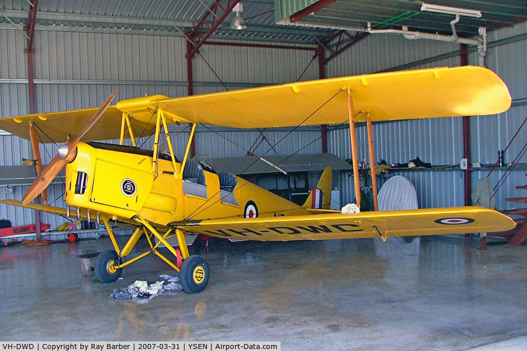 VH-DWD, 1940 De Havilland Australia DH-82A Tiger Moth C/N DHA202, De Havilland DH.82A Tiger Moth [DHA202] Serpentine~VH 30/03/2007