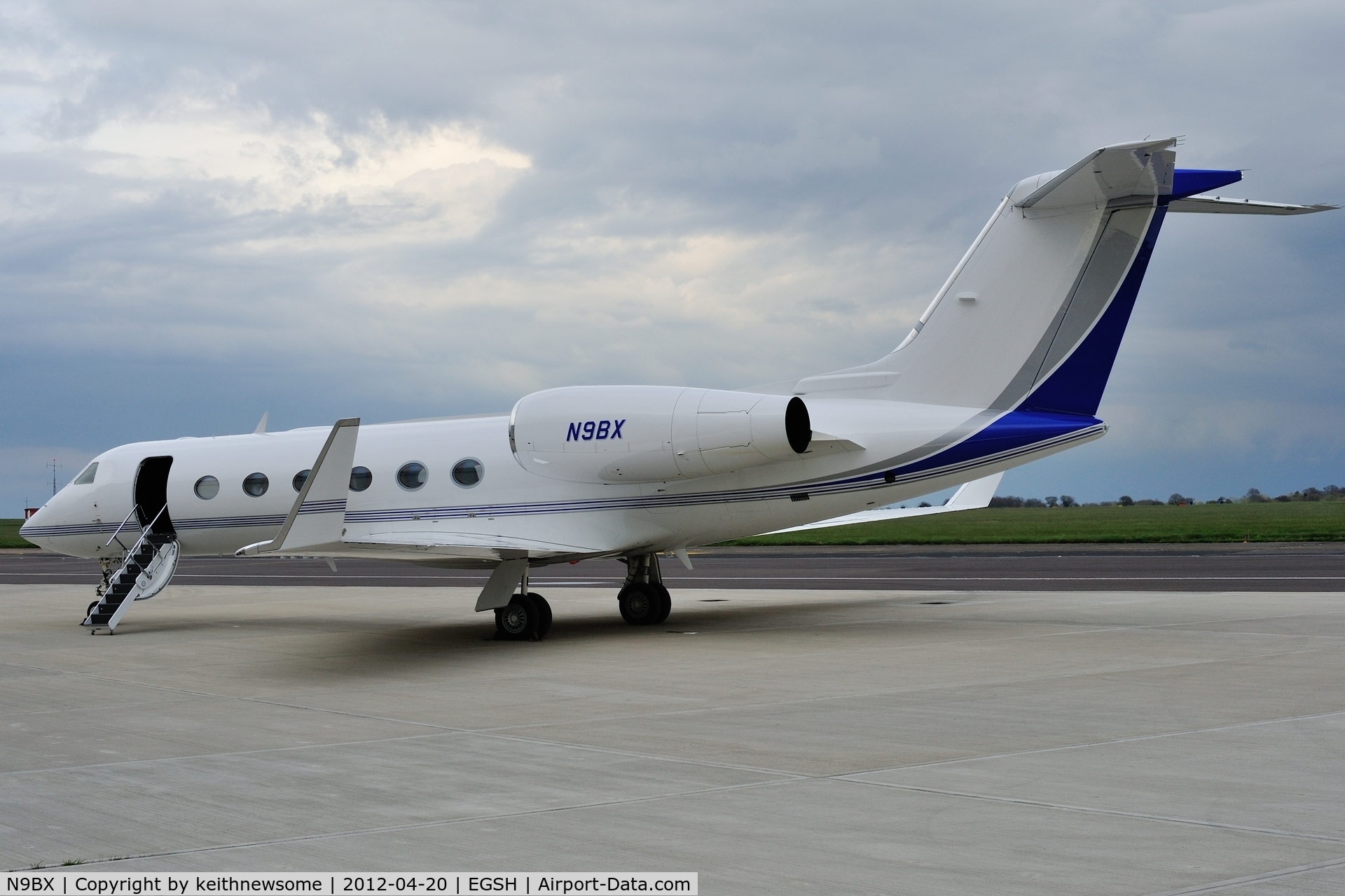 N9BX, 2008 Gulfstream Aerospace GIV-X (G450) C/N 4145, Poised for return to Chicago !