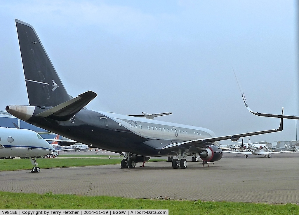 N981EE, 2013 Embraer ERJ-190-100ECJ Lineage 1000 C/N 19000559, 2013 Embraer Lineage 1000 (ERJ-190-100 ECJ), c/n: 19000559 at Luton