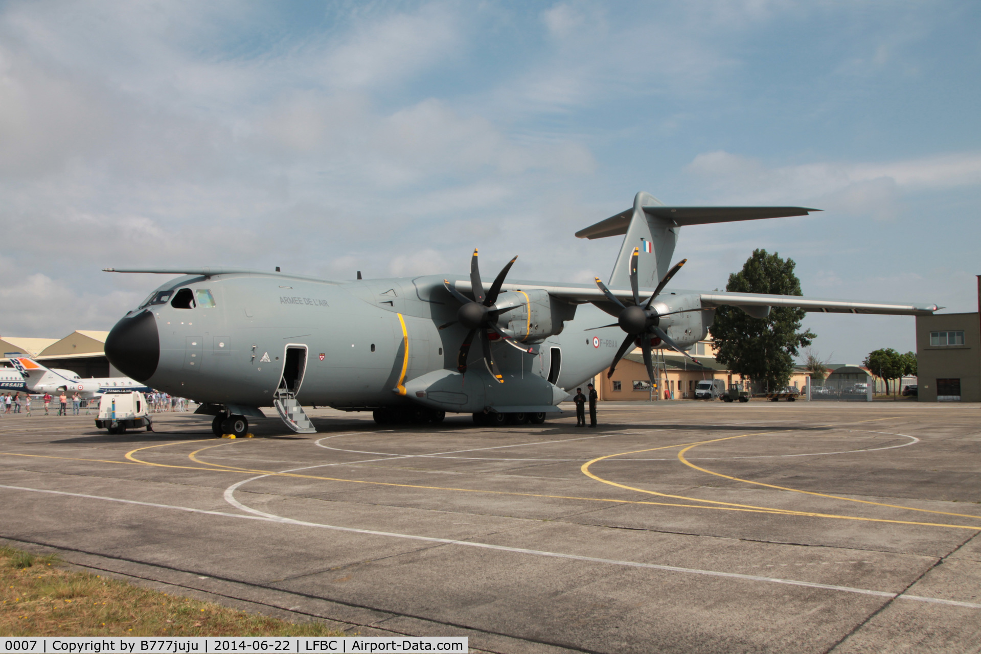 0007, 2013 Airbus A400M Atlas C/N 007, F-RBAA at Cazaux during Open-base 2014