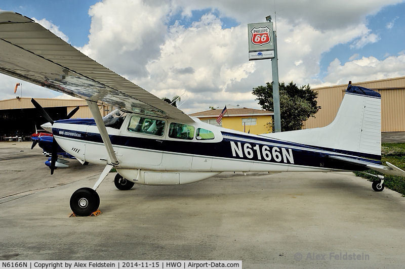 N6166N, 1981 Cessna A185F Skywagon 185 C/N 18504302, North Perry