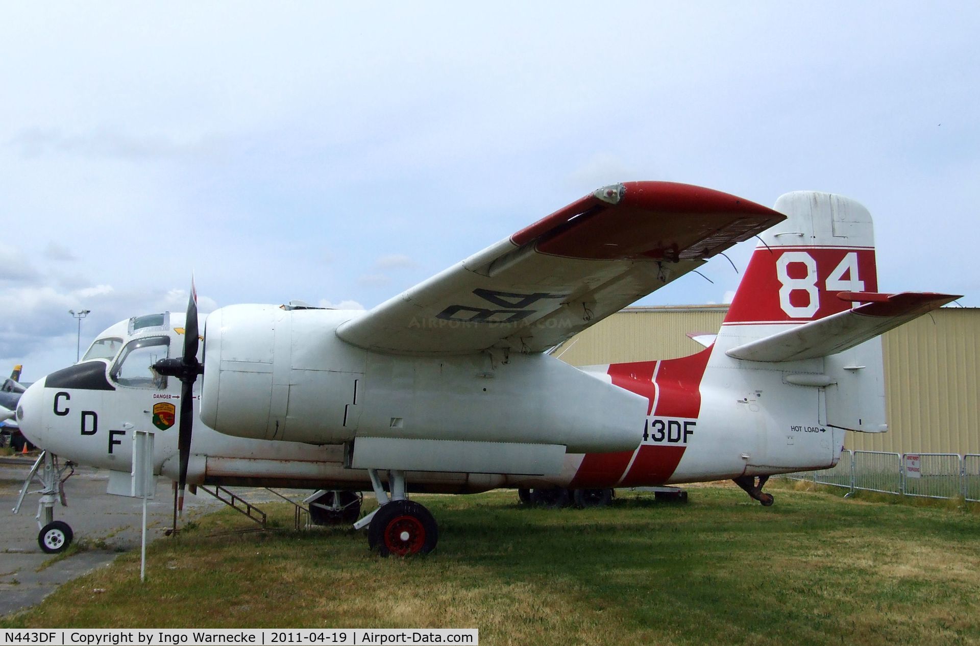 N443DF, Grumman S2F-1 Tracker C/N 195, Grumman S2F-1 Tracker, converted to 'water bomber', at the Pacific Coast Air Museum, Santa Rosa CA