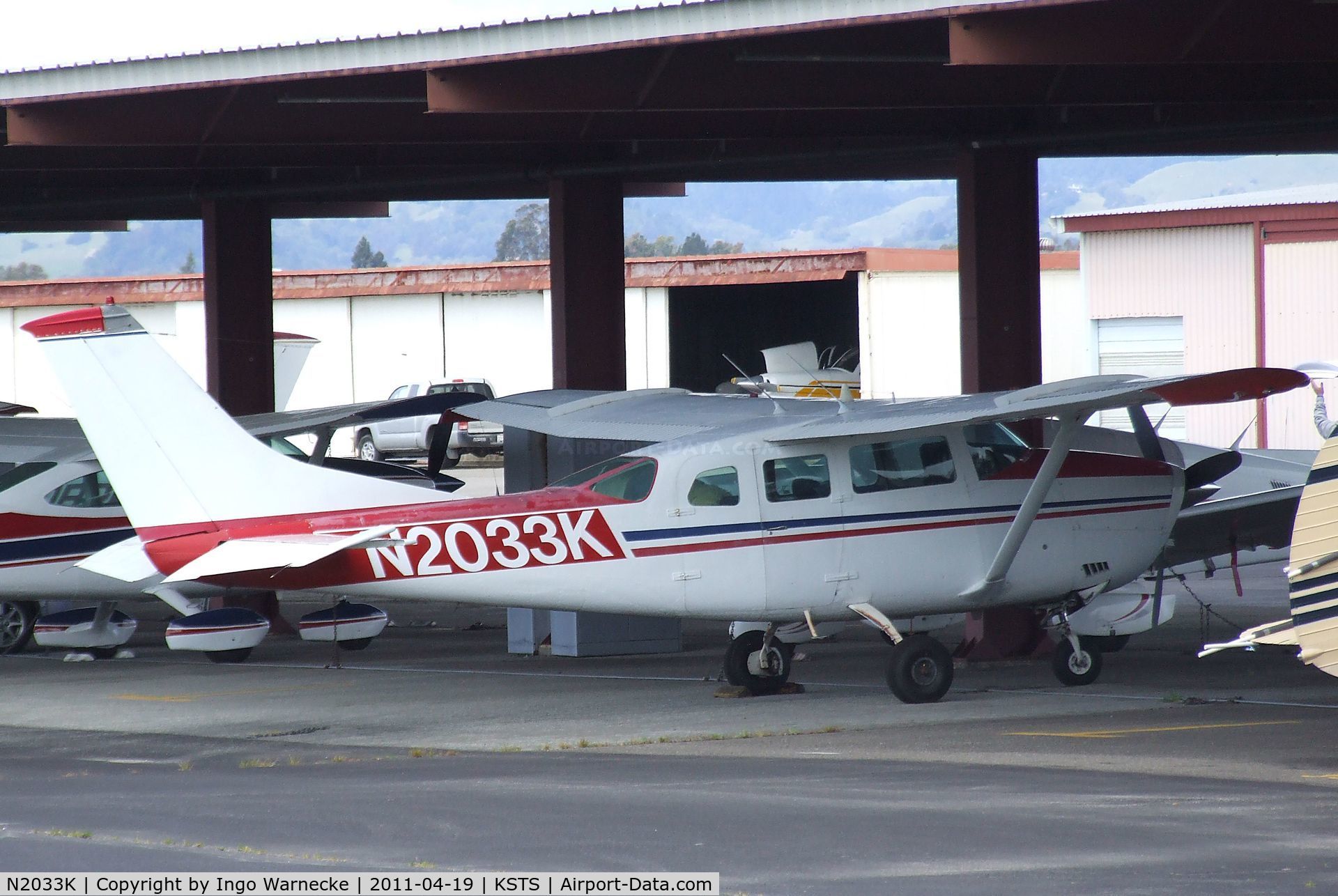 N2033K, 1973 Cessna U206F Stationair C/N U20601918, Cessna U206F Stationair at Charles M. Schulz Sonoma County Airport, Santa Rosa CA