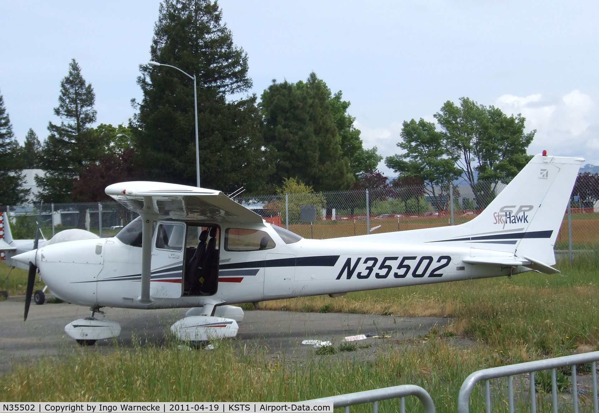 N35502, Cessna 172S C/N 172S8895, Cessna 172S Skyhawk at Charles M. Schulz Sonoma County Airport, Santa Rosa CA