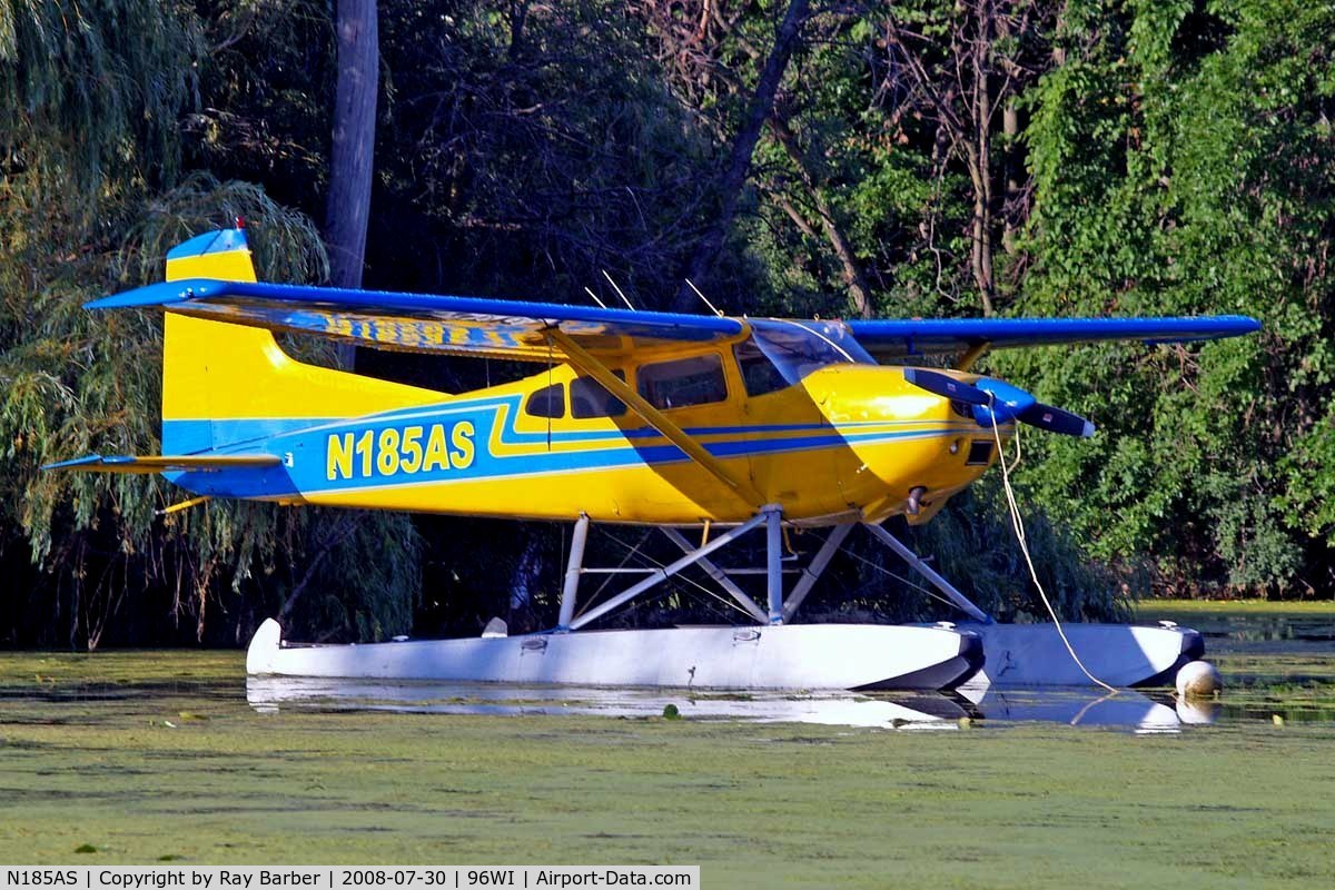 N185AS, 1976 Cessna A185F Skywagon 185 C/N 18502950, Cessna A.185F Skywagon 185 [185-02950] Vette/blust Seaplane Base Oshkosh~N 30/07/2008