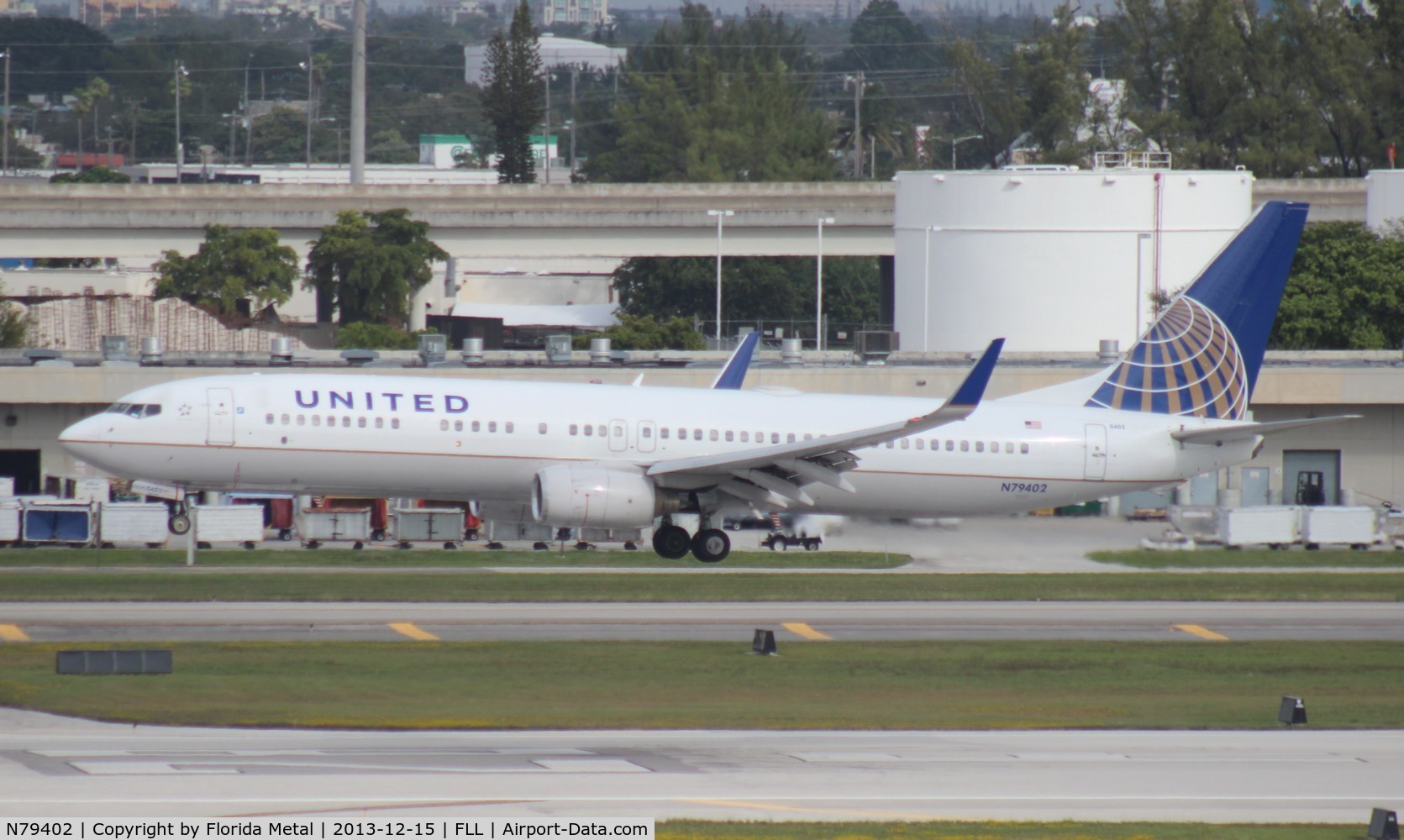 N79402, 2001 Boeing 737-924 C/N 30119, United