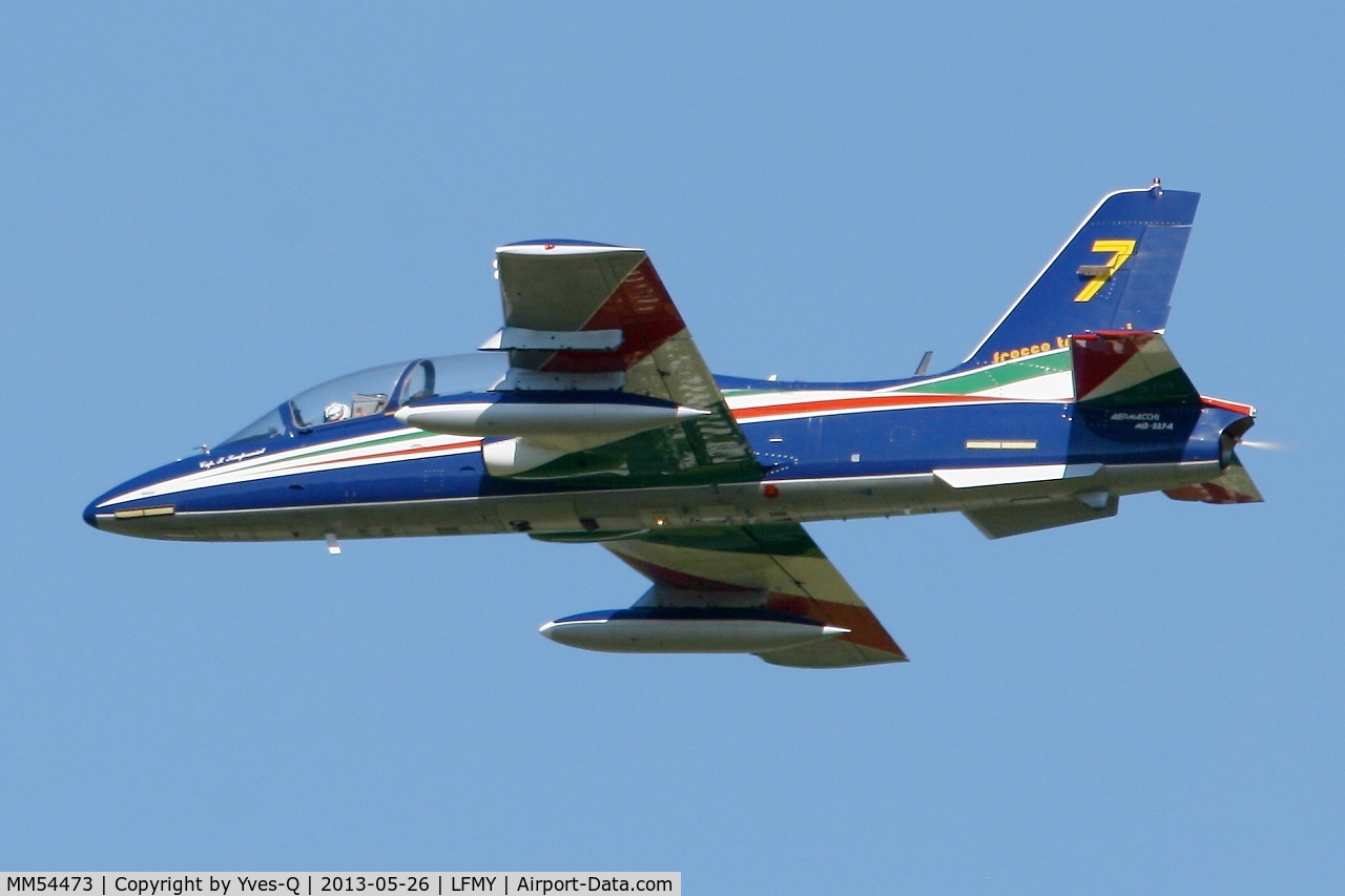 MM54473, Aermacchi MB-339PAN C/N 6668/058/AD002, Italian Air Force Aermacchi MB-339PAN, Number 7 in may 2013, Frecce Tricolori Aerobatic Team, Salon De Provence Air Base 701 (LFMY) Open day 2013