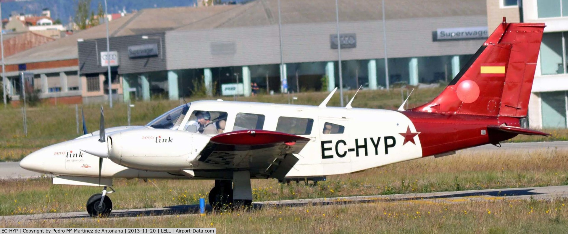 EC-HYP, 1982 Piper PA-34-200T C/N 34-7770343, Sabadell - España