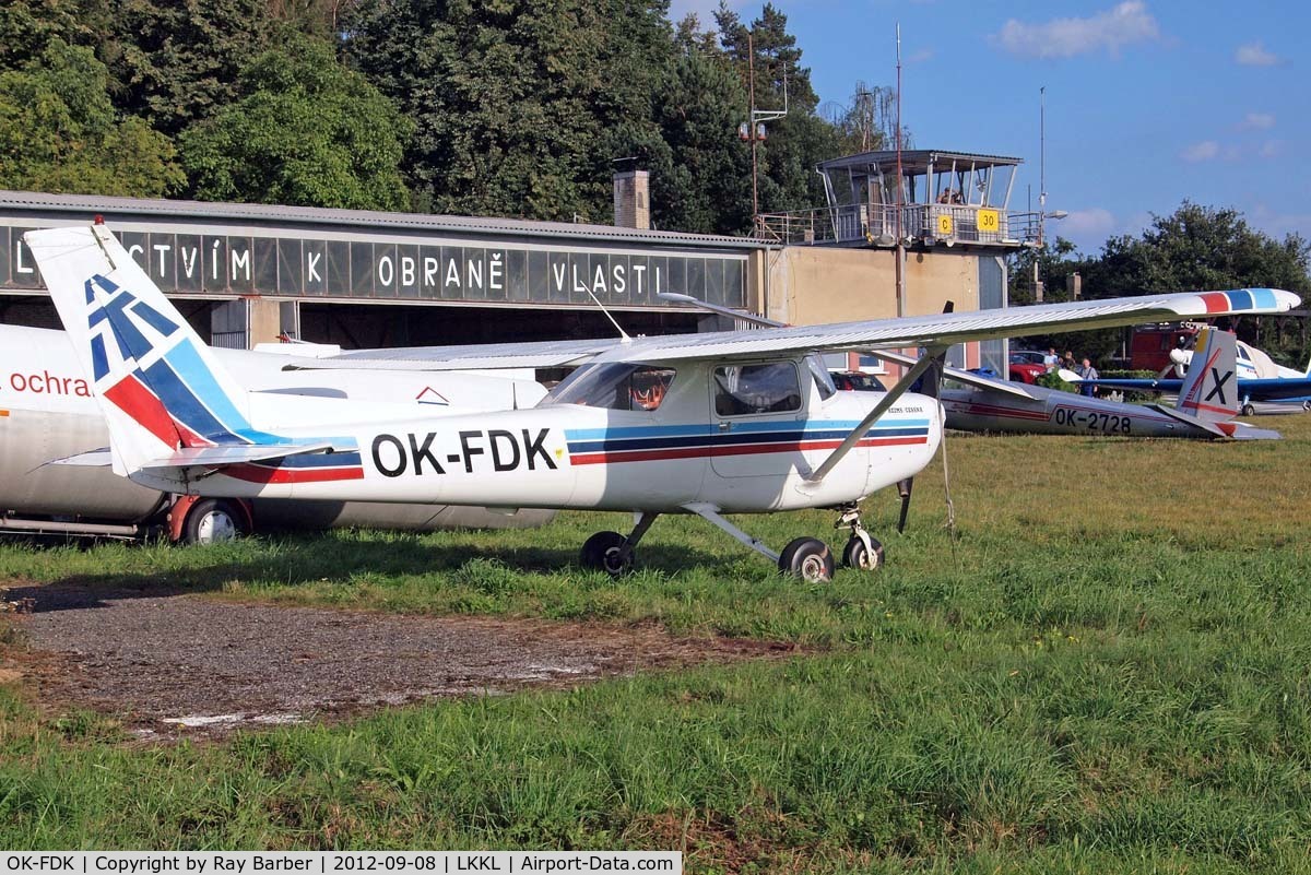 OK-FDK, 1980 Reims F152 C/N 1697, R/Cessna F.152 [1697] Kladno~OK 08/09/2012