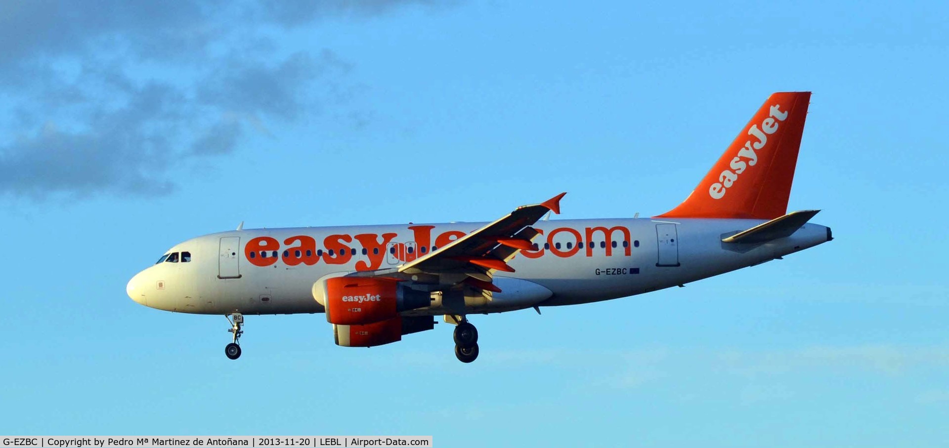 G-EZBC, 2006 Airbus A319-111 C/N 2866, El Prat - Barcelona