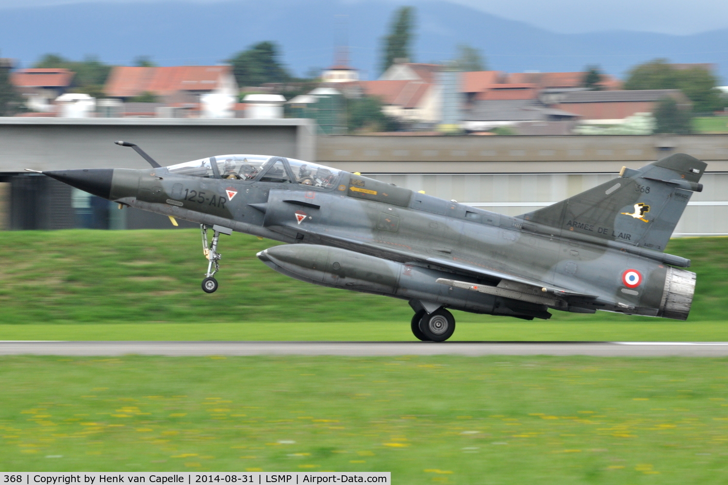 368, Dassault Mirage 2000N C/N 364, Dassault Mirage 2000N of EC02.004 of the French Air Force landing at Payerne Air Base, Switzerland.