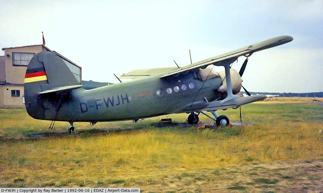 D-FWJH, Antonov An-2TD C/N 1G142-33, Antonov An-2T [1G142-33] Schonhagen~D 16/06/1992