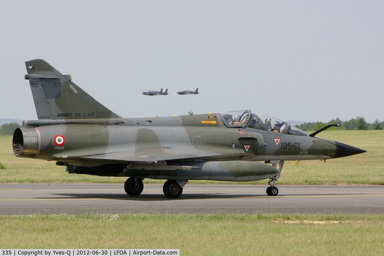 335, Dassault Mirage 2000N C/N 261, French Air Force Dassault Mirage 2000N (125-CI), Taxiing after display, Avord Air Base 702 (LFOA) open day 2012