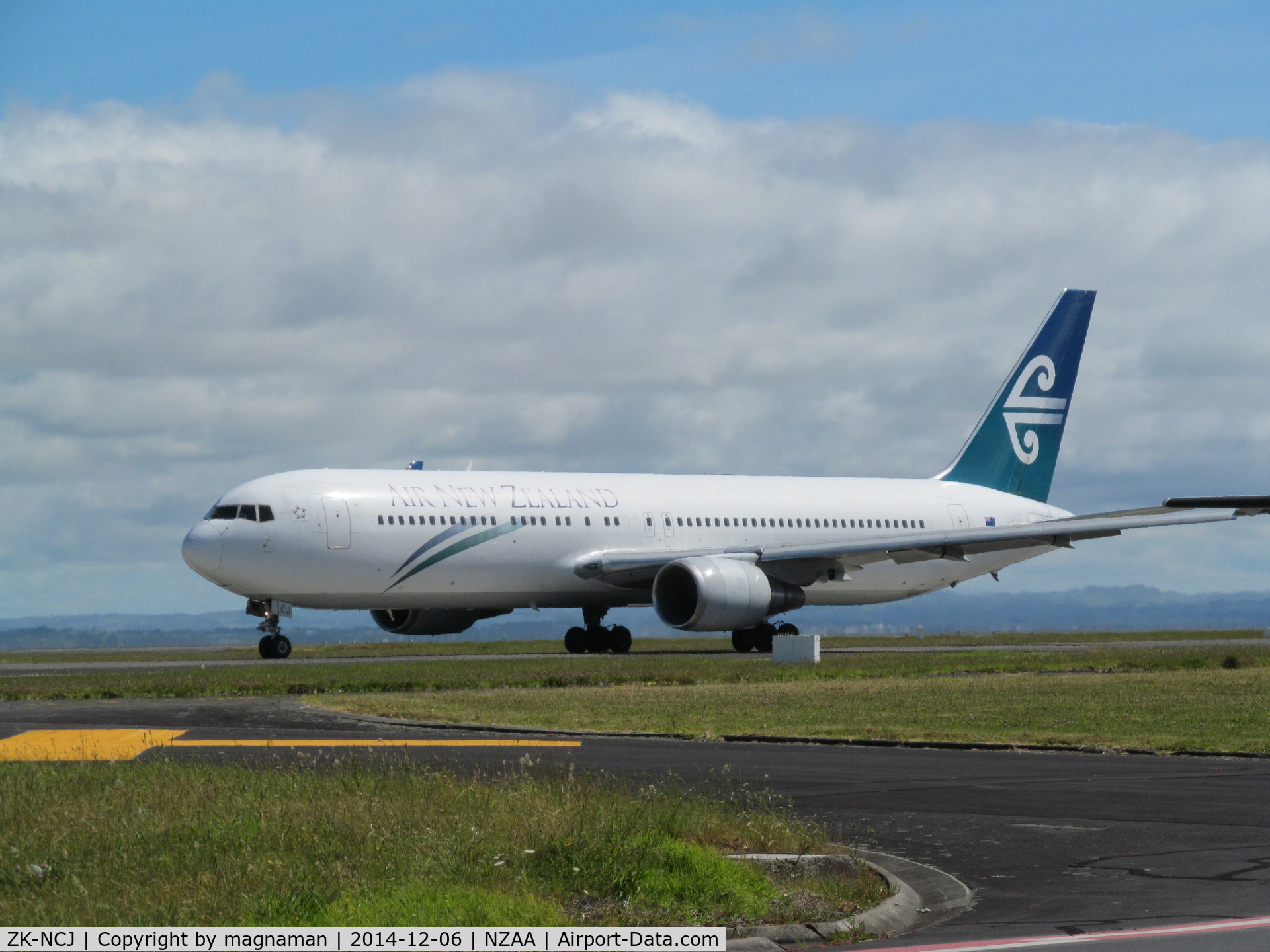 ZK-NCJ, 1995 Boeing 767-319/ER C/N 26915, out for trip away from NZ