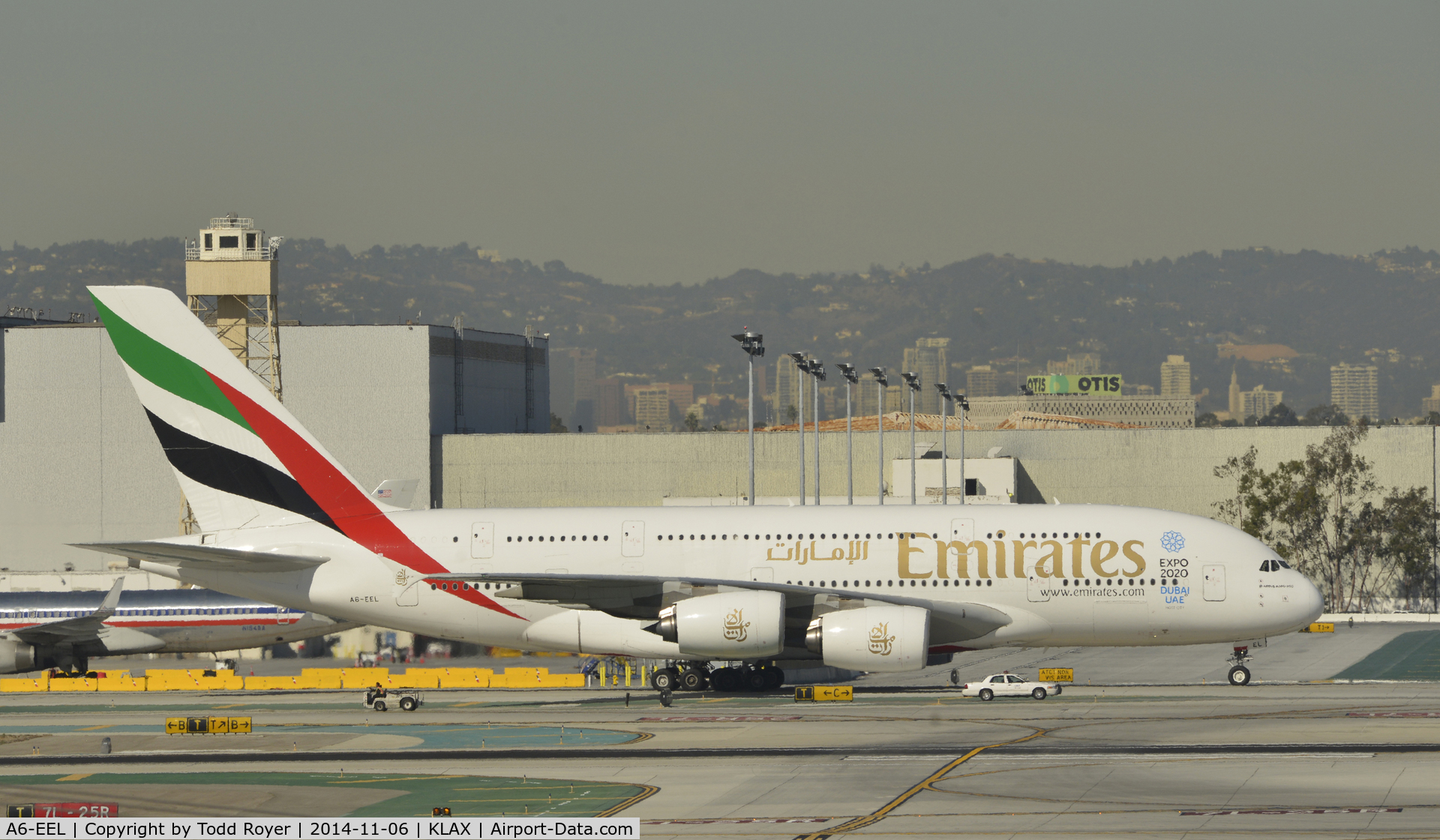 A6-EEL, 2013 Airbus A380-861 C/N 133, Taxiing to gate at LAX