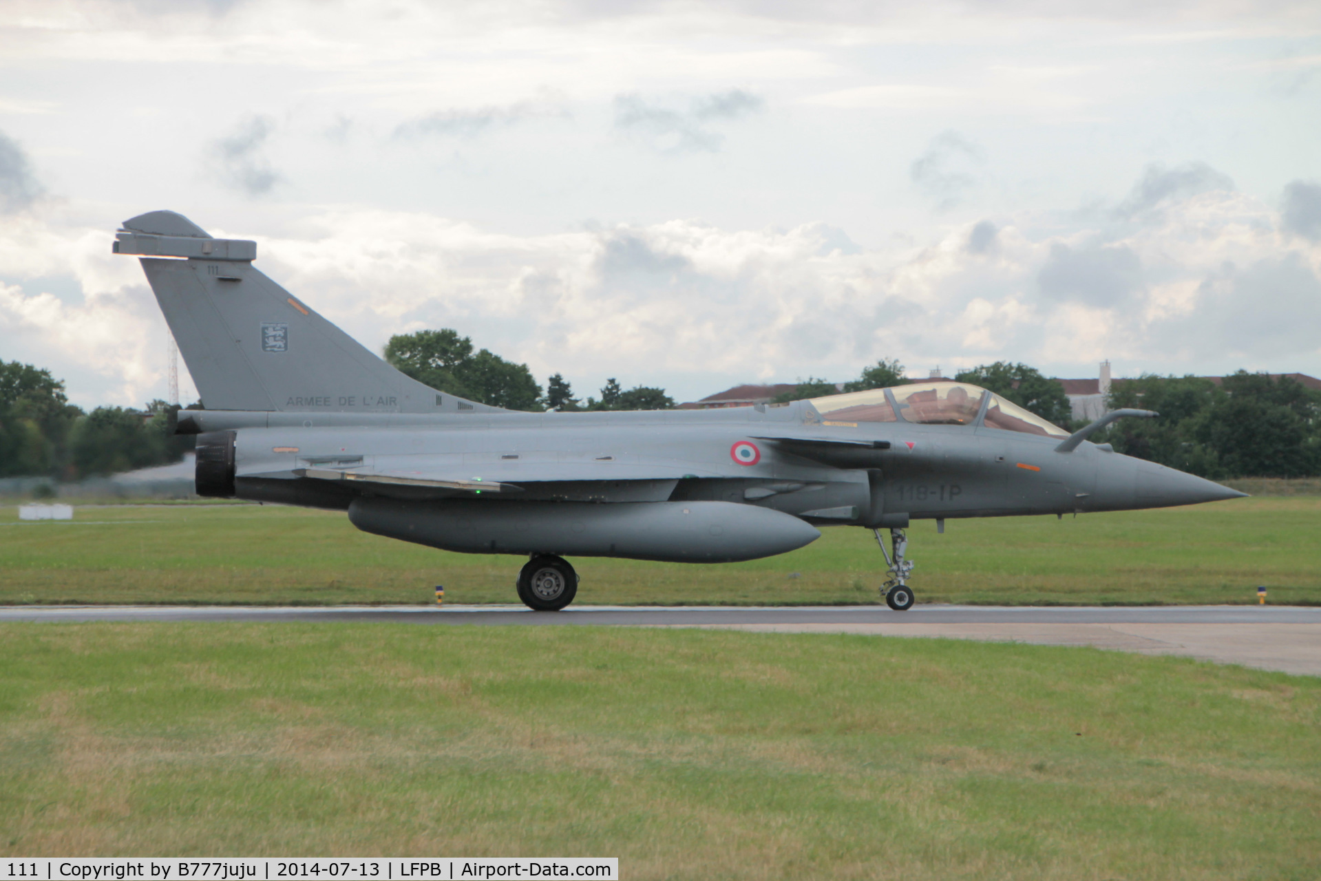 111, Dassault Rafale C C/N 075, at 100th anniversary of Le Bourget Airport
new code 118-IP