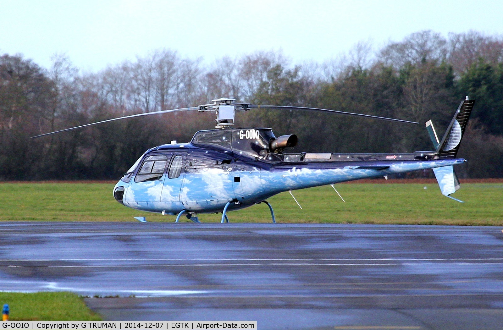 G-OOIO, 2001 Eurocopter AS-350B-3 Ecureuil Ecureuil C/N 3463, Visiting Oxford on a cold winter day