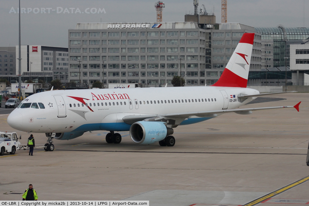 OE-LBR, 2000 Airbus A320-214 C/N 1150, Taxiing